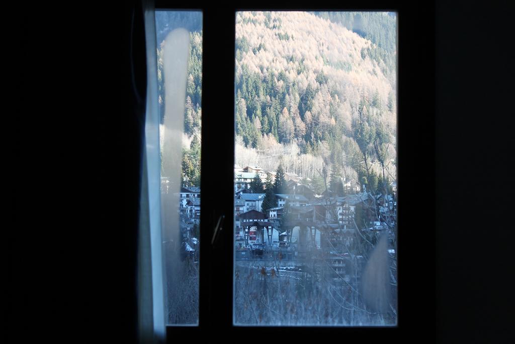 Hotel De La Telecabine Courmayeur Exterior foto